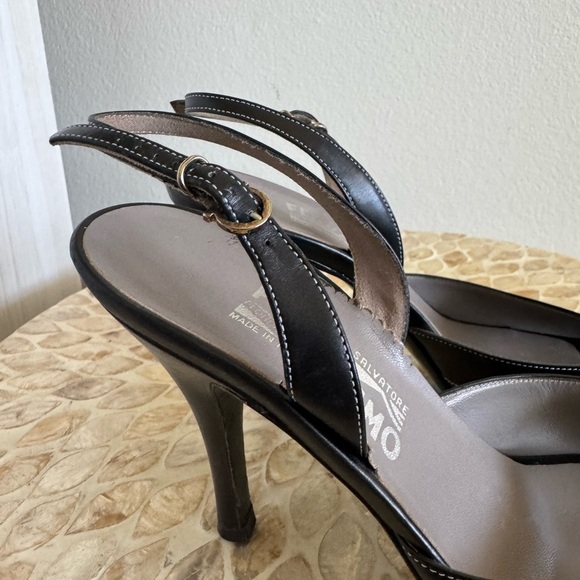 Salvatore Ferragamo Black Slingback Heels Peep-Toe Leather Sandals size 8.5B - Picture 3 of 12